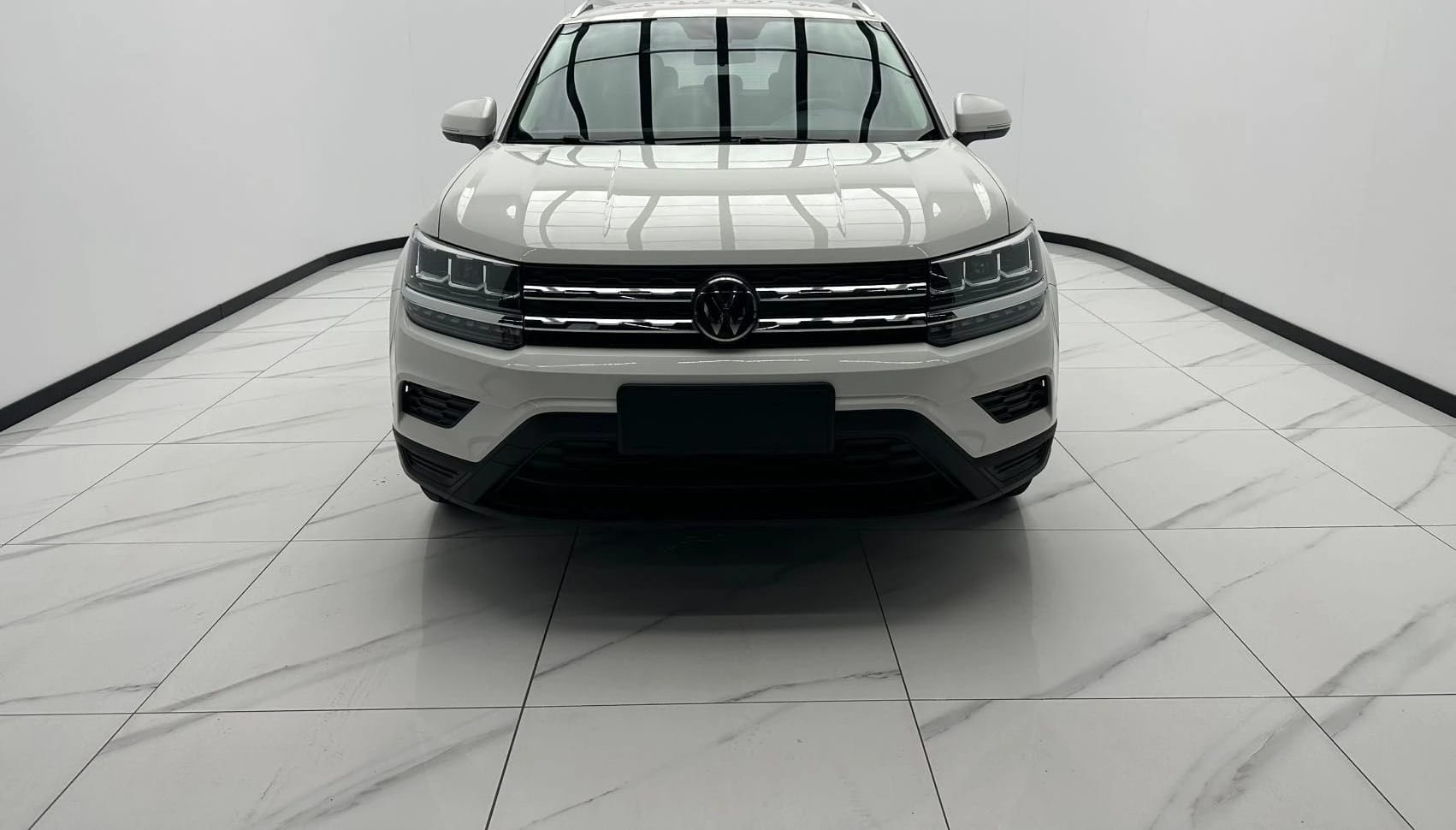 Volkswagen Tharu